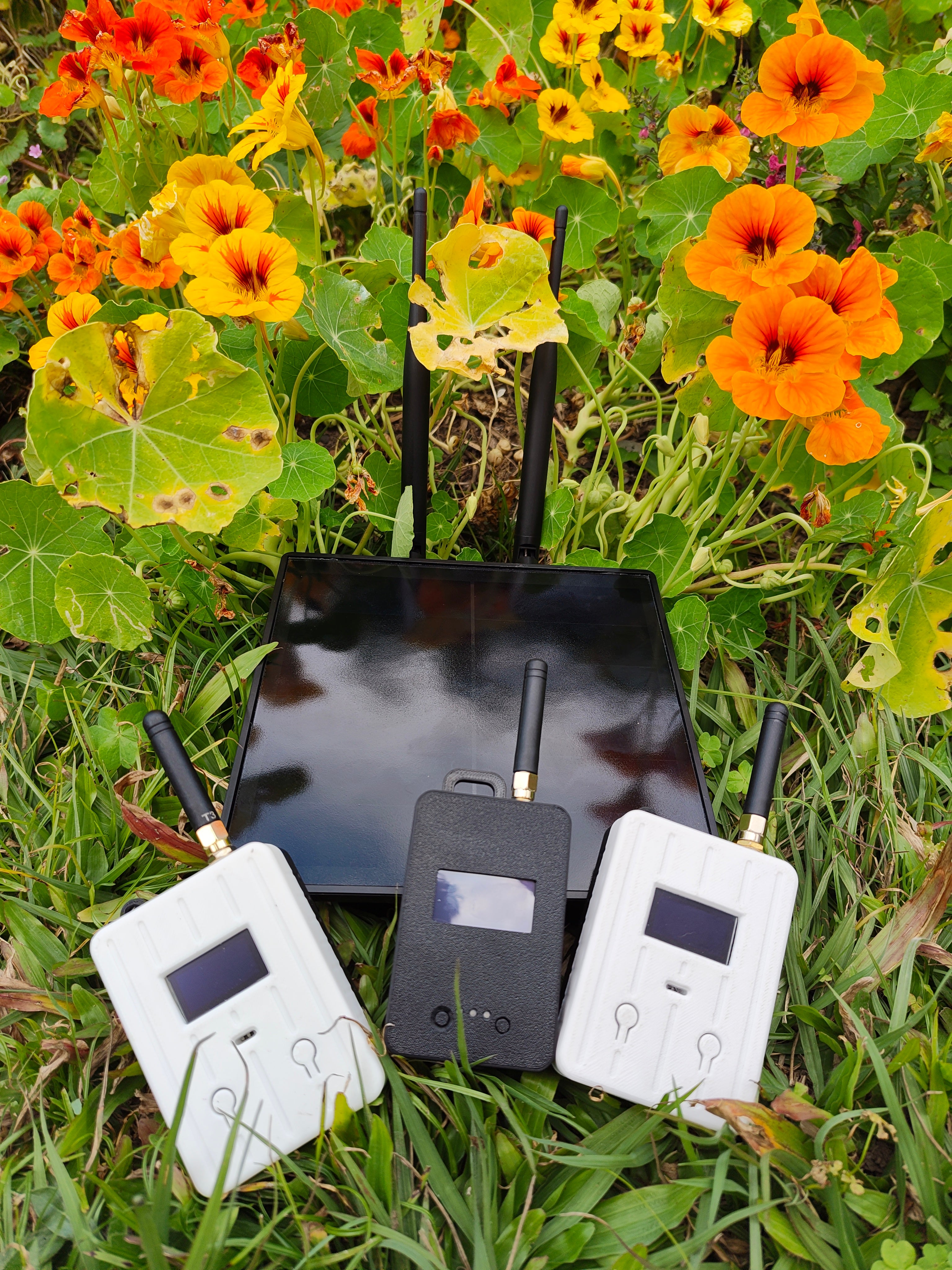 DOSnet Farming — 3 Connection Hubs + 1 Coverage Hub | Property Comms Kit
